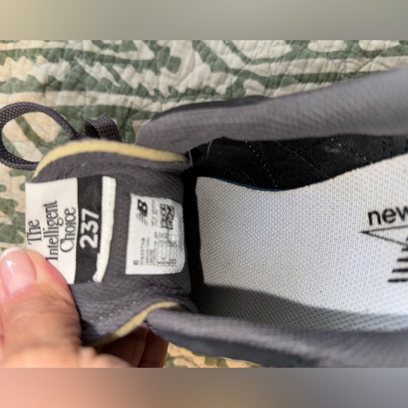 New Balance 327 Gray and Black Athletic Shoes - Picture 7 of 7